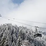 Galaaxy Mountain Hostel--nur Mit Der Gondelbahn Erreichbar * Laax