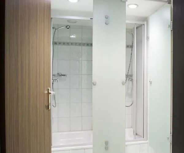 Hostal Galaaxy Mountain Hostel--nur Mit Der Gondelbahn Erreichbar Laax