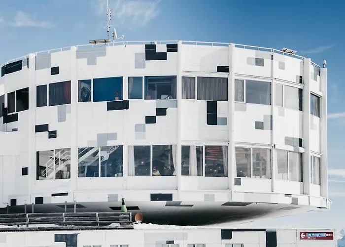 Galaaxy Mountain Hostel--nur Mit Der Gondelbahn Erreichbar